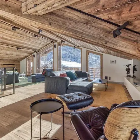 6br Chalet Residential Of Planards- If You Want To Book, Please Contact On Wh-ats-app - 0034-635-518-057 !!!! *