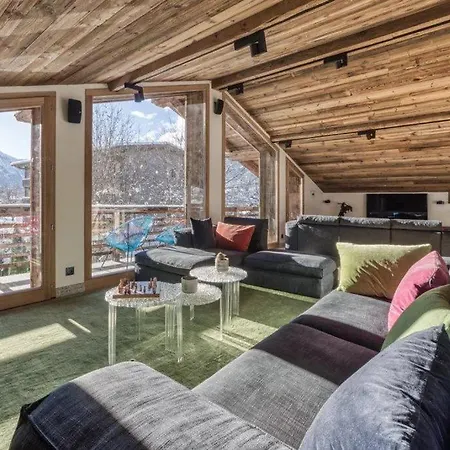 6br Chalet Residential Of Planards- If You Want To Book, Please Contact On Wh-ats-app - 0034-635-518-057 !!!! Villa